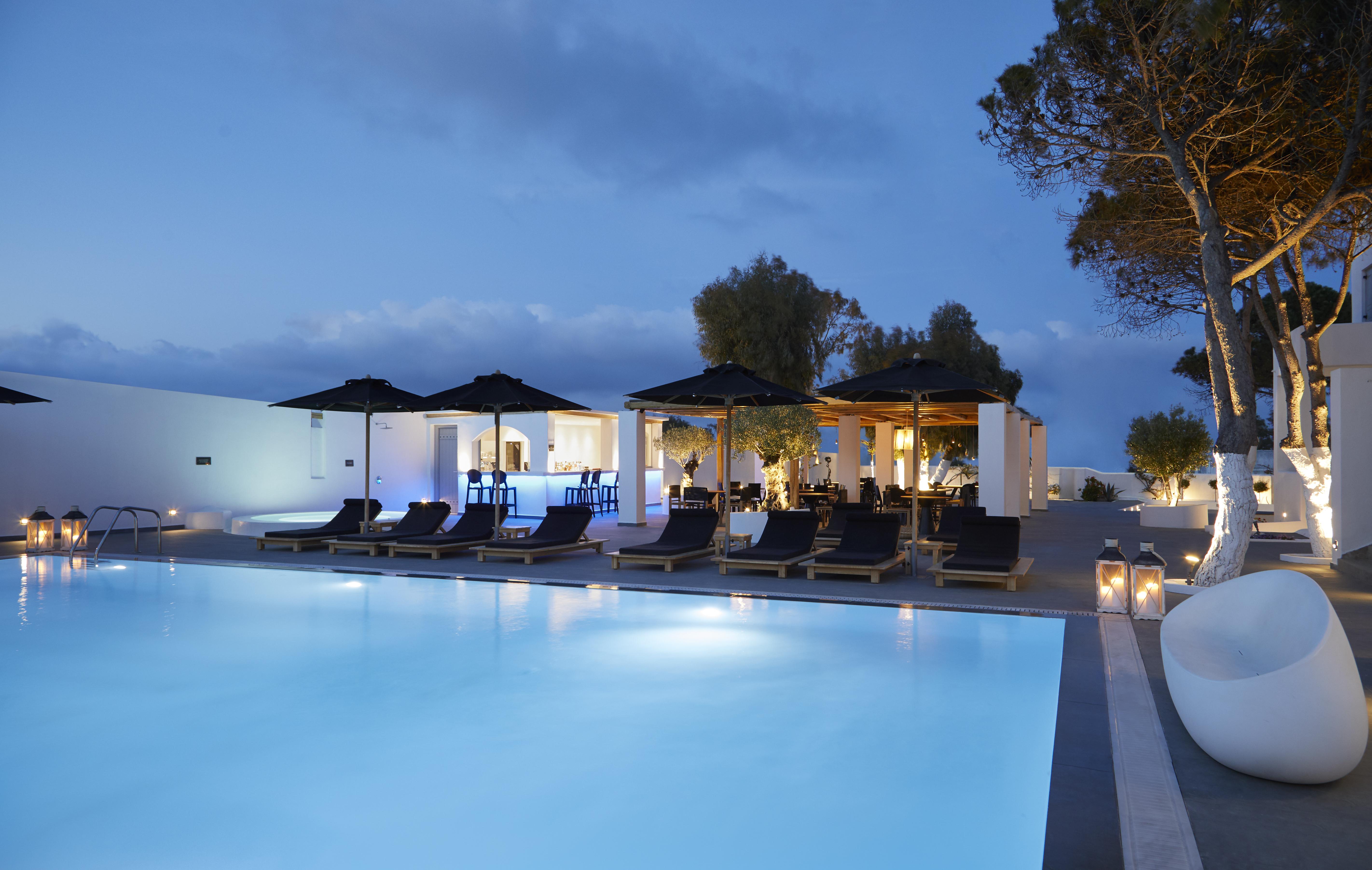 Kalisti & Fira (Santorini)