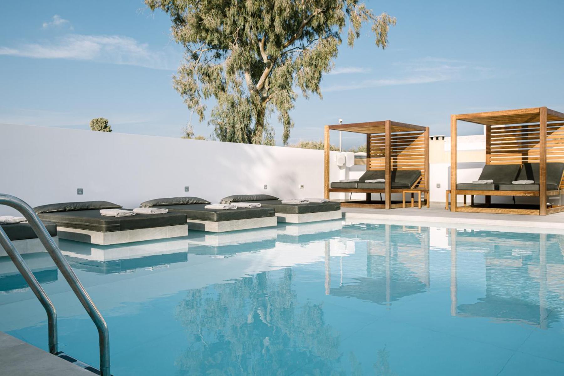 Kalisti & Hotel Fira (Santorini)